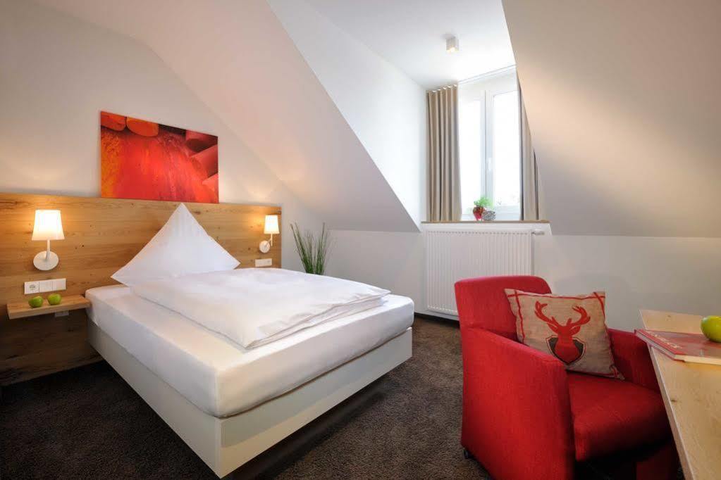 Hirsch - Das Ellwanger Landhotel Ellwangen Bagian luar foto
